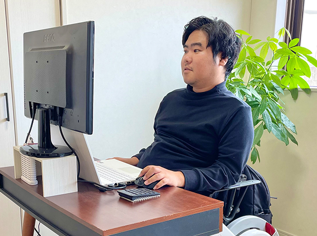 株式会社２７　代表取締役 眞栄田 純義